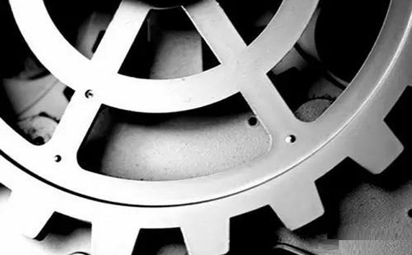 鑄件內(nèi)部缺陷，采用什么設(shè)備檢測比較好？